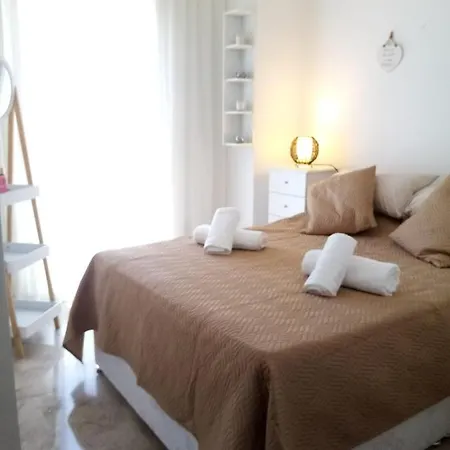 Casa Mira Casares Costa *